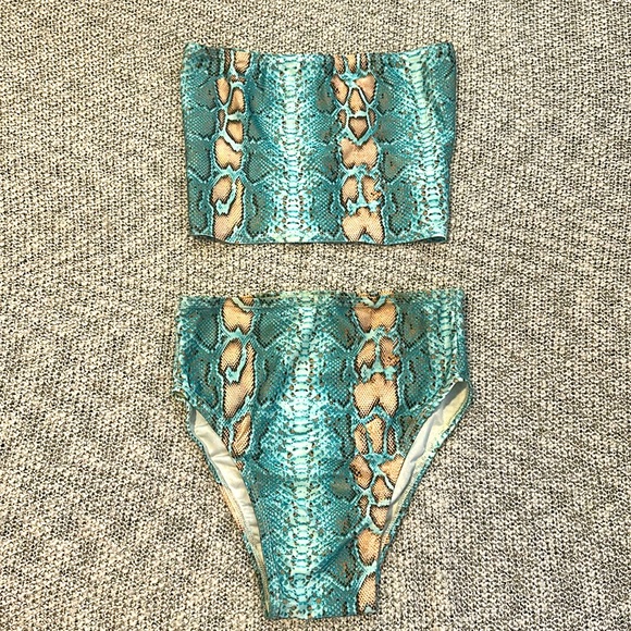 ESR Blue Snake Skin Play Short and Tube Top Set - Picture 1 of 3